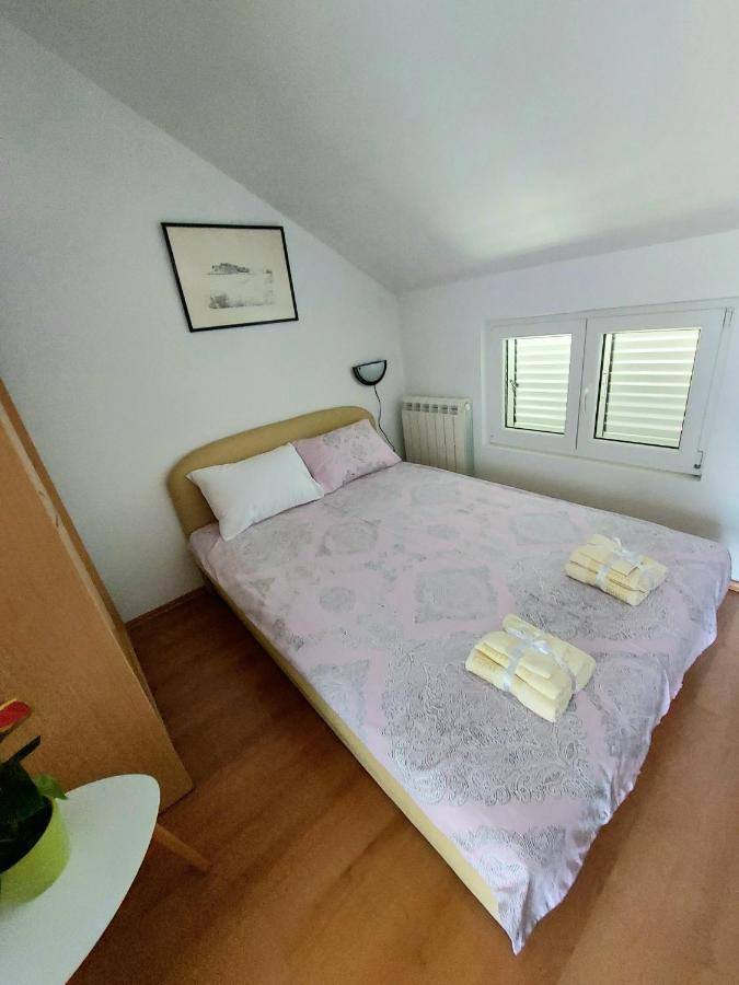 Apartman - Dobrota Sun Kotor Buitenkant foto